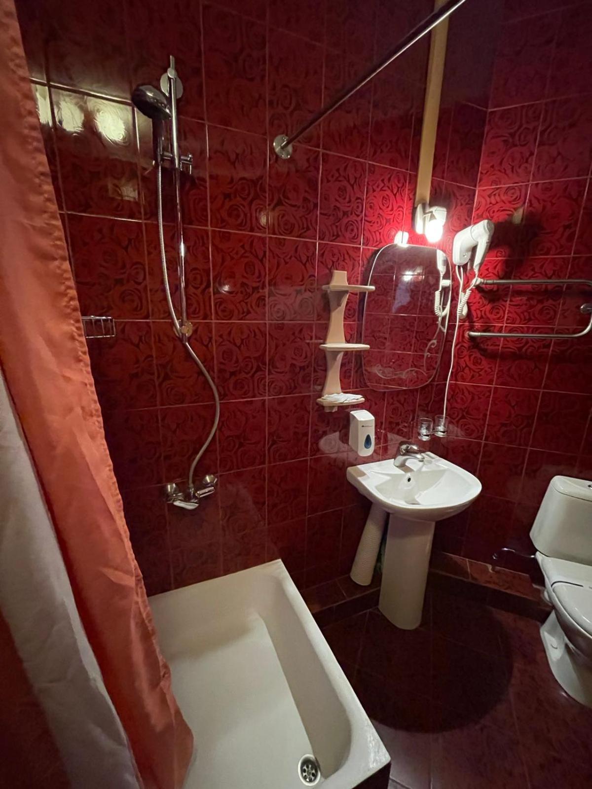 Tisa Hotel Petropavlovskaya Borshchagovka Eksteriør billede